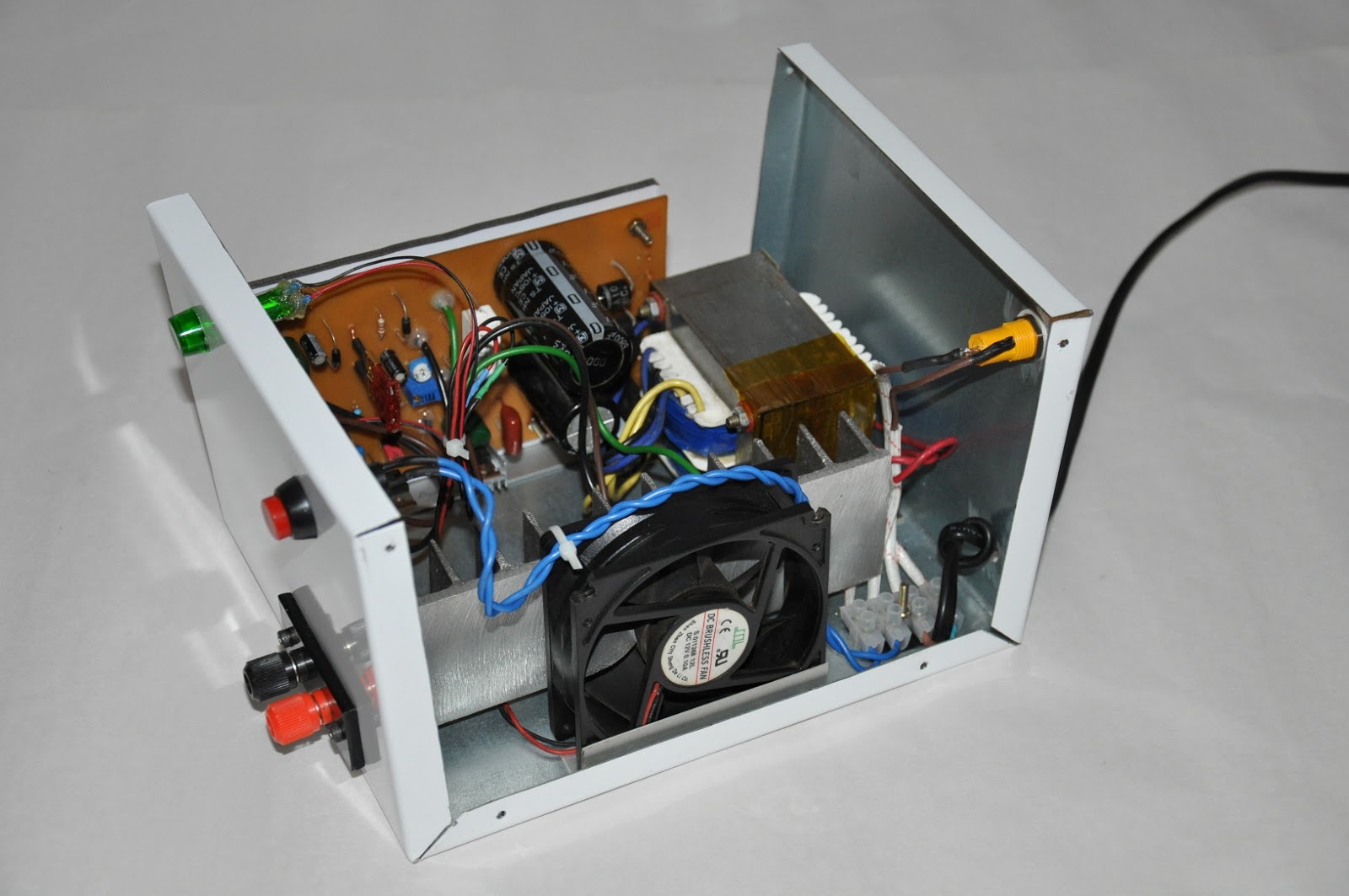 13.8V 5A Power Supply