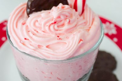 NO BAKE PEPPERMINT CHEESECAKE MOUSSE