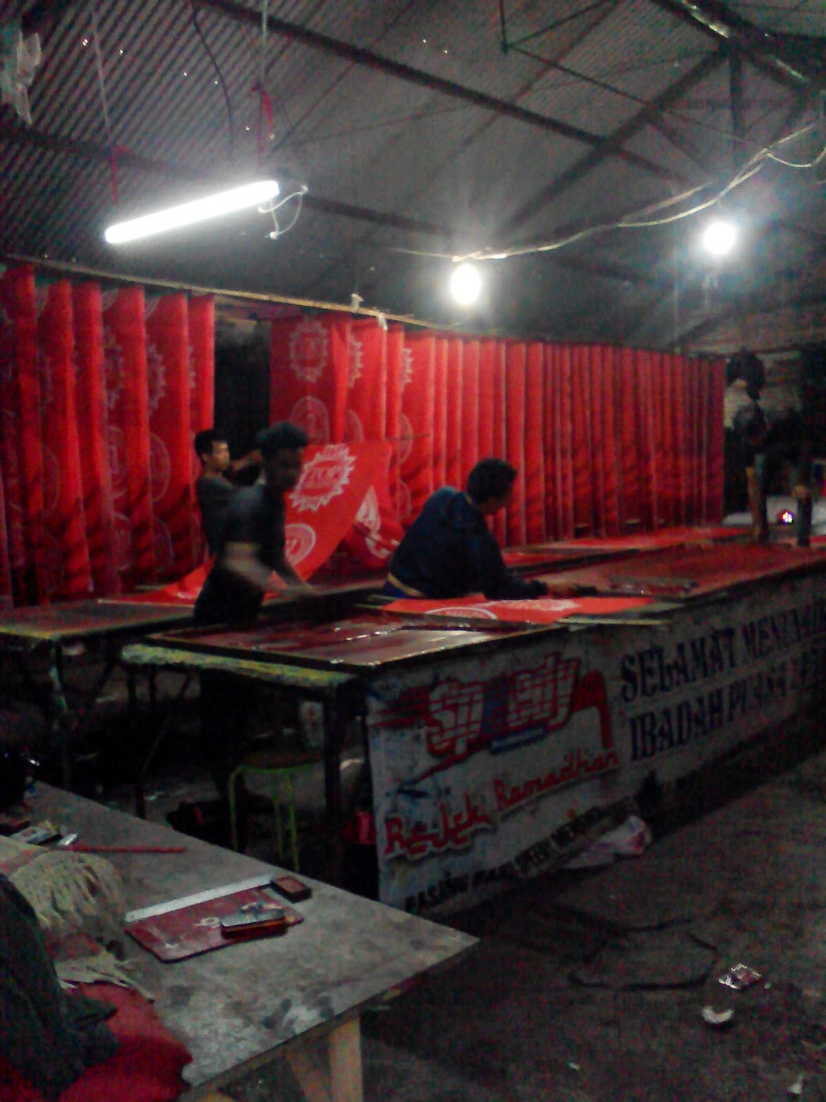 HARGA UMBUL UMBUL KAIN DI BANDUNG HARGA CETAK SPANDUK