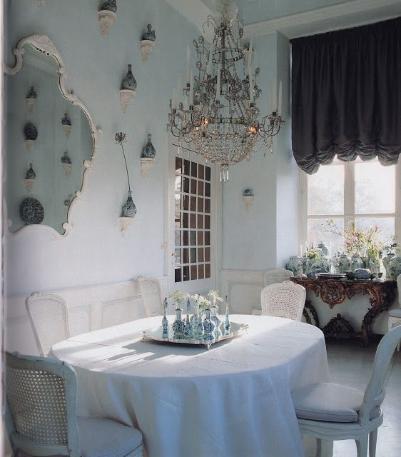 Eye For Design Decorating With Wall Sconce Shelves