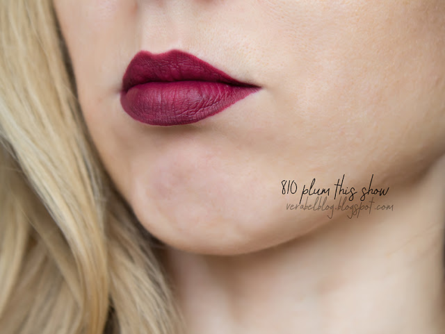 Rimmel жидкая матовая помада Stay Matte в оттенке 810 Plum this show