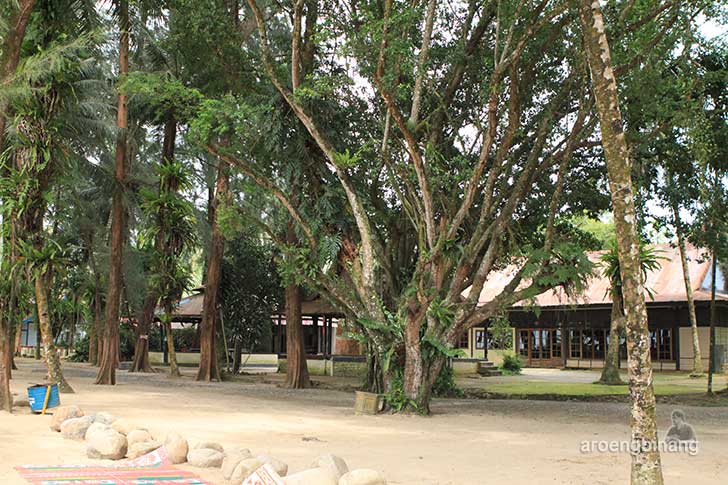 pantai carolina padang