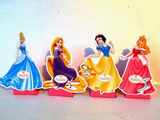 display cone princesas disney lembrancinha princesas disney