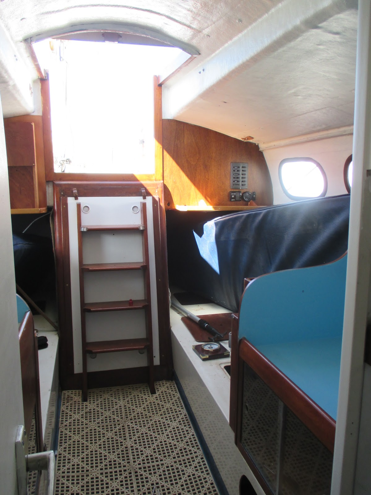 Simple Sailing Low Cost Cruising Boat Cabin Comforts