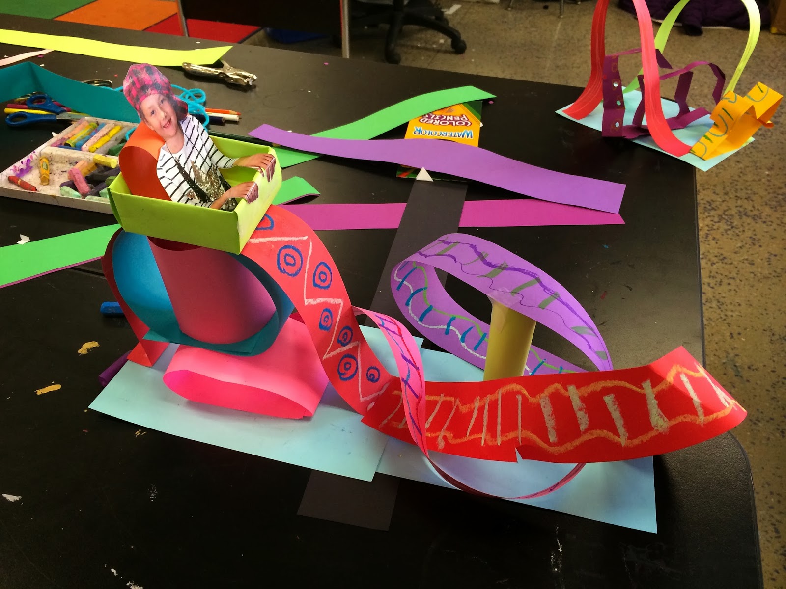 smart-class-roller-coaster-paper-sculpture