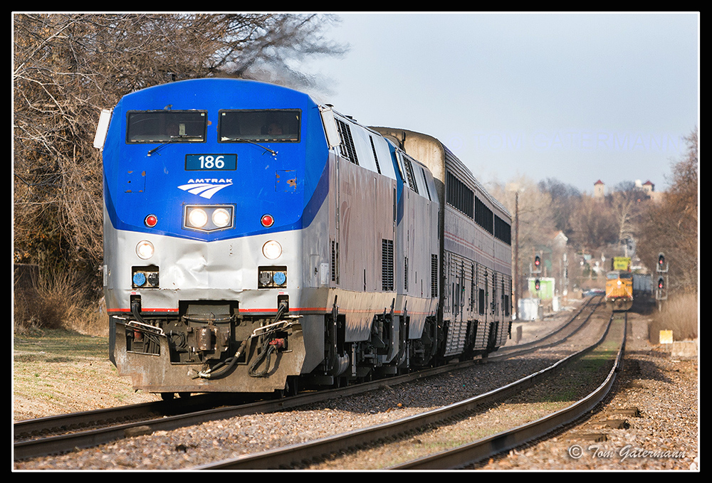 AMTK 186 Amtrak's Ann Rutledge Superliner Cars