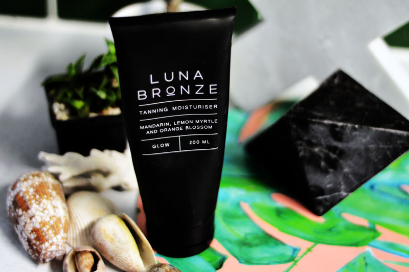 luna bronze vegan tanning moisturiser review fake tan guide luna bronze vegan tanning moisturiser review fake tan guide