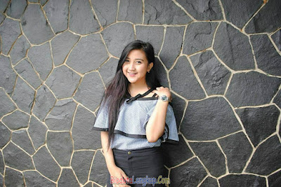 Cewek cantik seksi Cewek cantik seksi hot