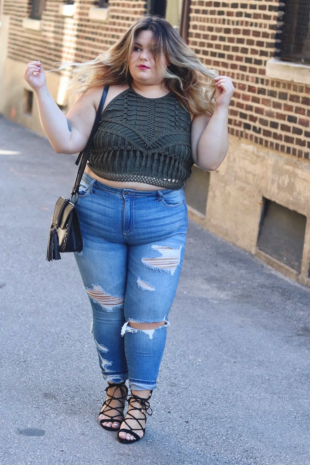 cello jeans, affordable plus size denim, plus size jeans, affordable plus size clothing, H&M plus sizes, how to hide my stomach pouch, plus size fashion blogger, Chicago blogger, natalie in the city, natalie craig, sunglass up, destroyed denim, curves and confidence,