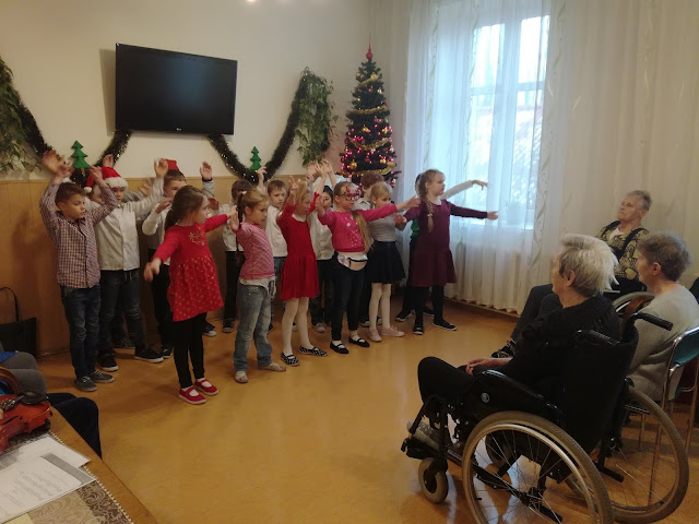 W ŚWIĘTA NIKT NIE MOŻE BYĆ SAMOTNY
