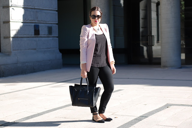 Pale pink Zara blazer, Old Navy Rockstar jeans, Topshop leather flats and a Celine Mini Luggage tote.