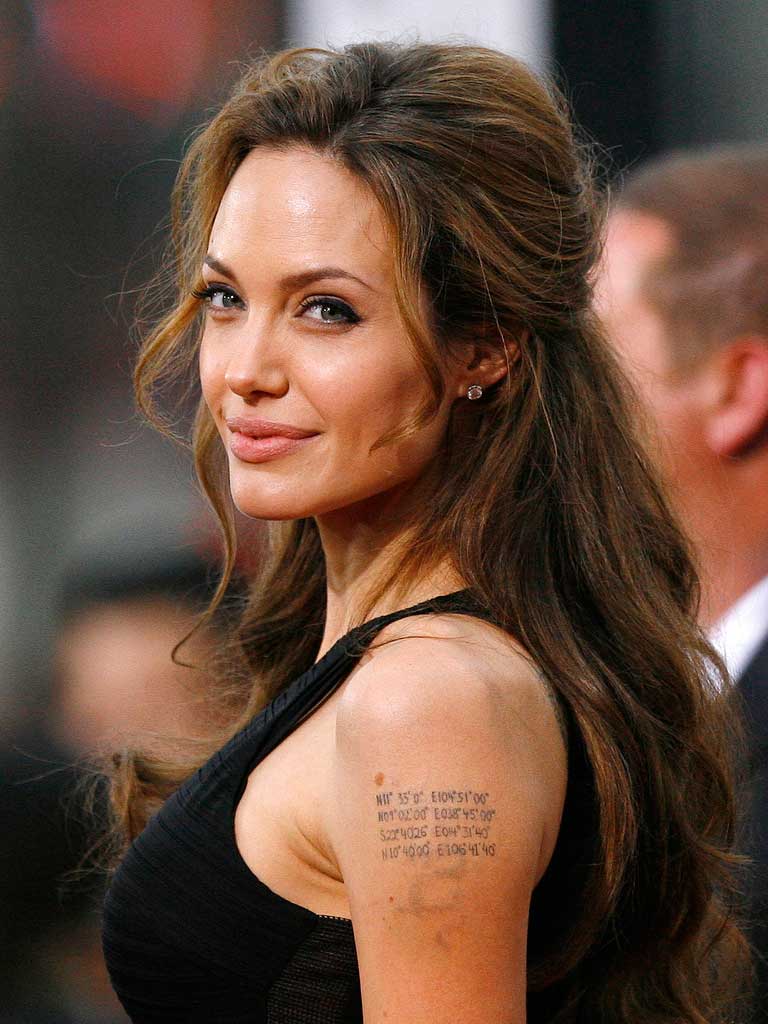 Tattoo Girls Page: Angelina Jolie New tattoo updated.