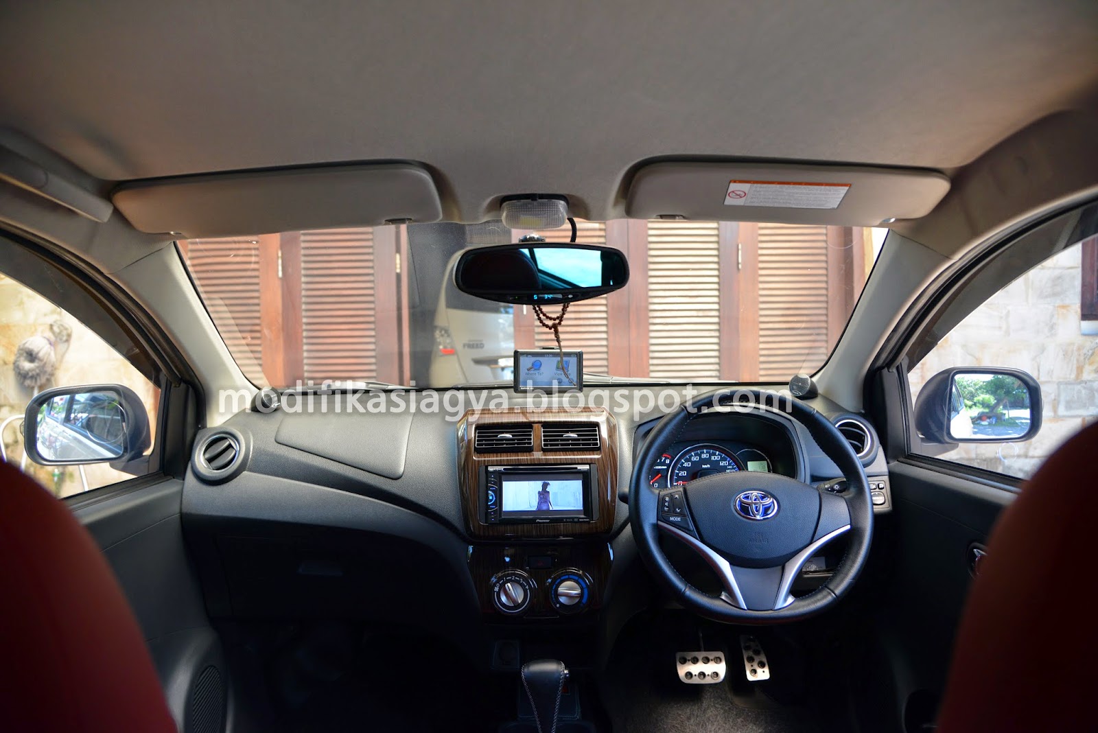 Agya Modifikasi Audio: Mengubah Kabin Sederhana Menjadi Konser Pribadi