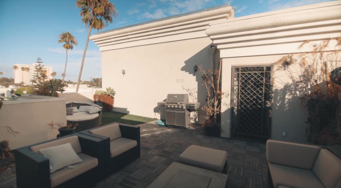 18 Photos vs. 1040 4th St #405, Santa Monica Luxury Condo Interior Design Tour
