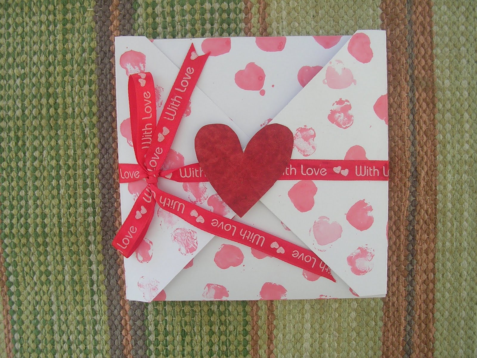 vishesh-collections-handmade-by-deepti-valentine-card-with-heart-shaped-leaftlets