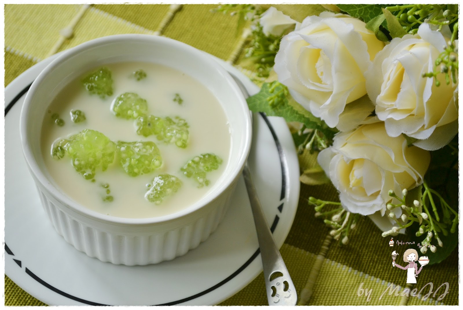 Eurimoo Papua sweet sago ball with coconut and salt