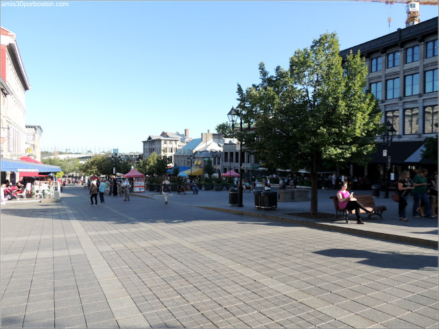 Principales Atracciones Turísticas en Montreal: Plaza Jacques Cartier Principales Atracciones Turísticas en Montreal: Plaza Jacques Cartier