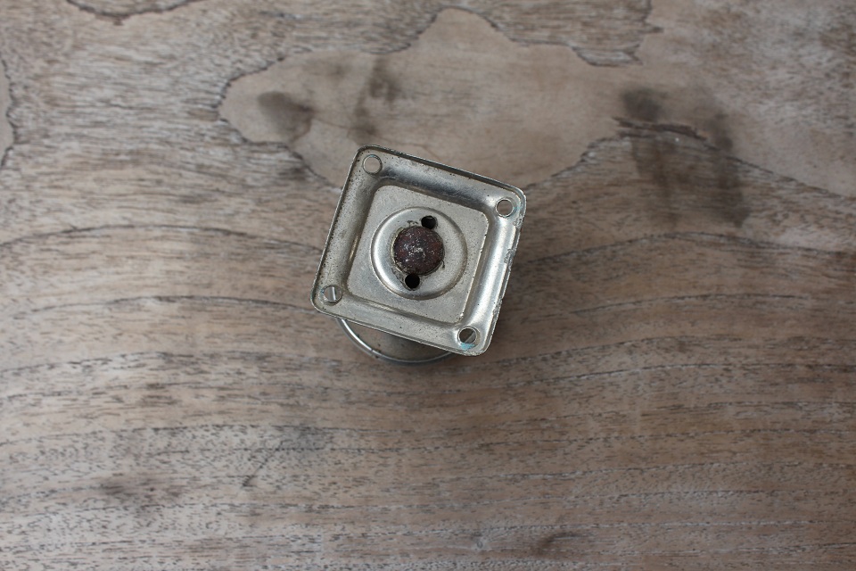 Antikpisan: Kenop Pintu / Tarikan Pintu Antik