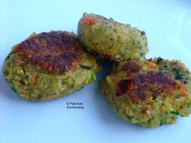 Paprikas Küchenblog: Bulgur-Kichererbsen-Bratlinge Paprikas Küchenblog: Bulgur-Kichererbsen-Bratlinge