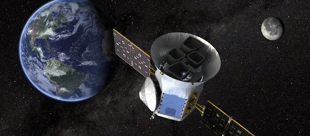Εντυπωσιακή Ανακάλυψη: H NASA Βρήκε Νερό Στη Σκοτεινή Πλευρά Του Φεγγαριού