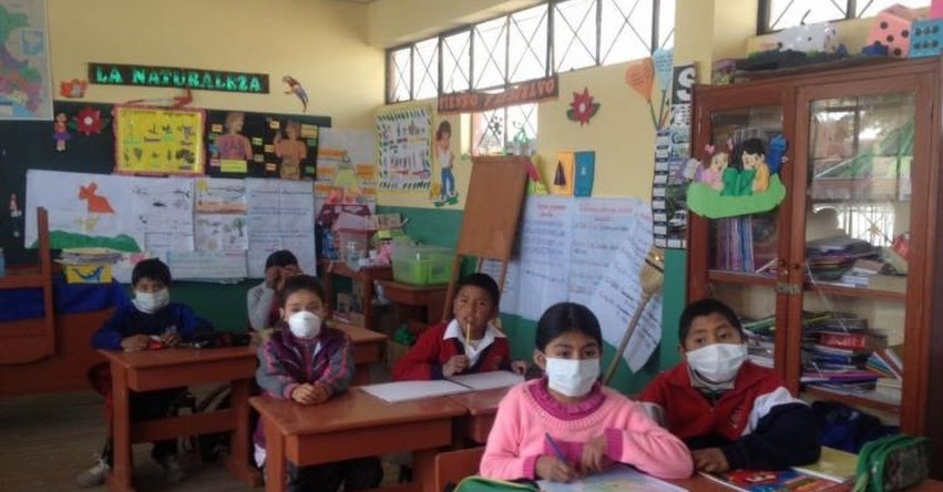 MINEDU suspende clases en Moquegua por expulsión de cenizas del volcán Ubinas MINEDU suspende clases en Moquegua por expulsión de cenizas del volcán Ubinas