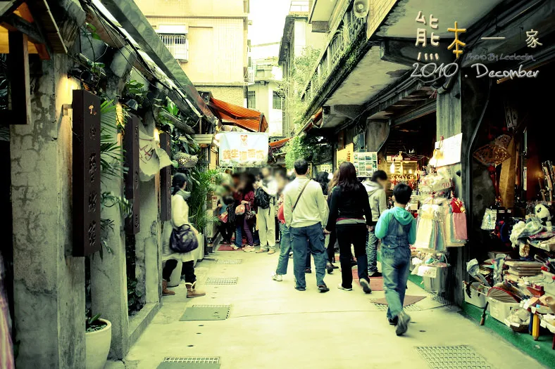 九份基山老街|九份旅遊|基山街特色民宿|穿屋巷|九重町客棧