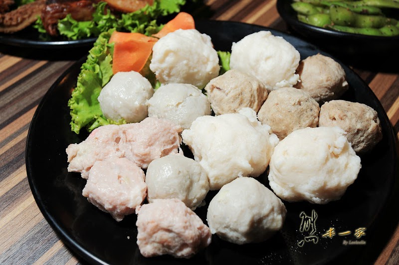 勾勾鍋鴛鴦火鍋|台南府前路小吃美食葷食素食餐廳|千頌伊買千送一百|麻辣鴛鴦火鍋