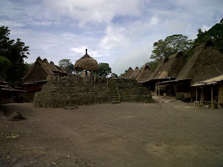 kampung Bena Bajawa Ngada Flores NTT tempat wisata NTT, tempat wisata Flores