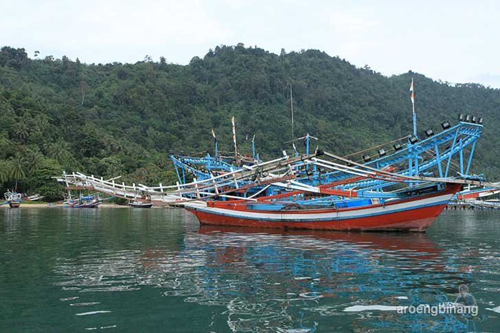 pantai carolina padang