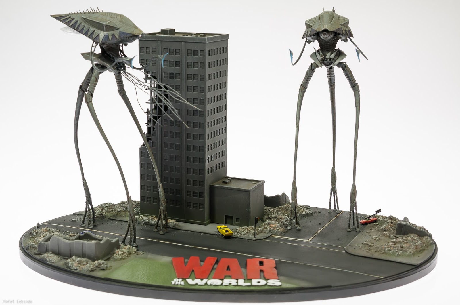 MODEL SECTOR TRIPOD'S ATTACK! ( MODEL SECTOR TRIPOD'S ATTACK! (
