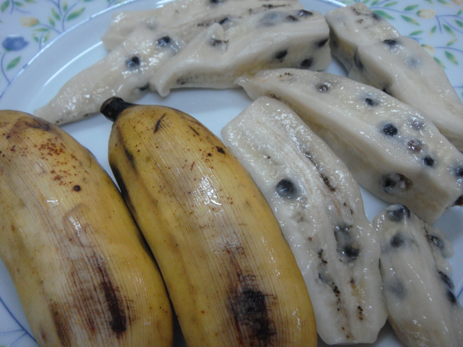 Myself, UmmiRosma The MultiSeeded Bananas