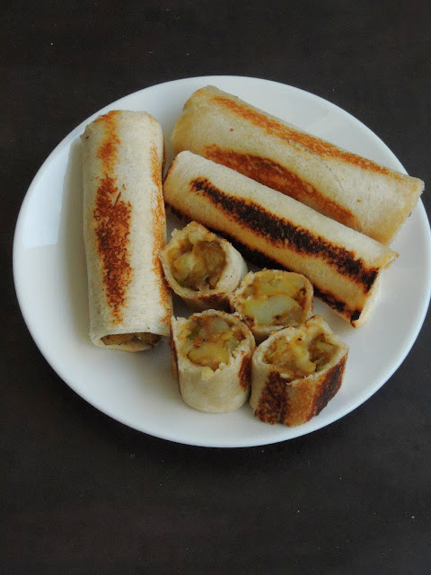 Bread Rolls with cheese & potato Bread Rolls with cheese & potato