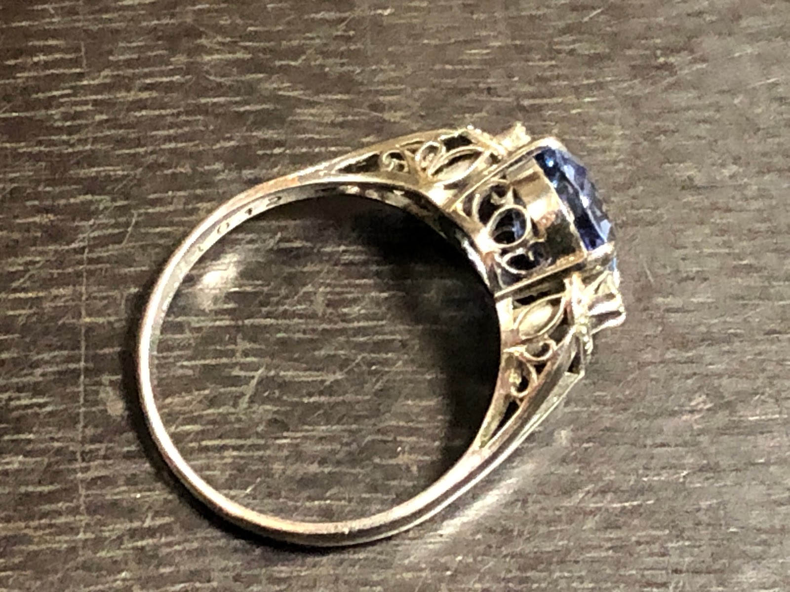 サファイア4ct ダイヤモンド 手巻き唐草 Pm850 #16 昭和