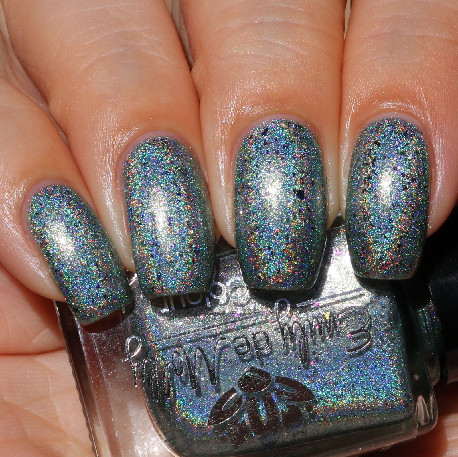 Emily de Molly LE83 swatched by Olivia Jade Nails
