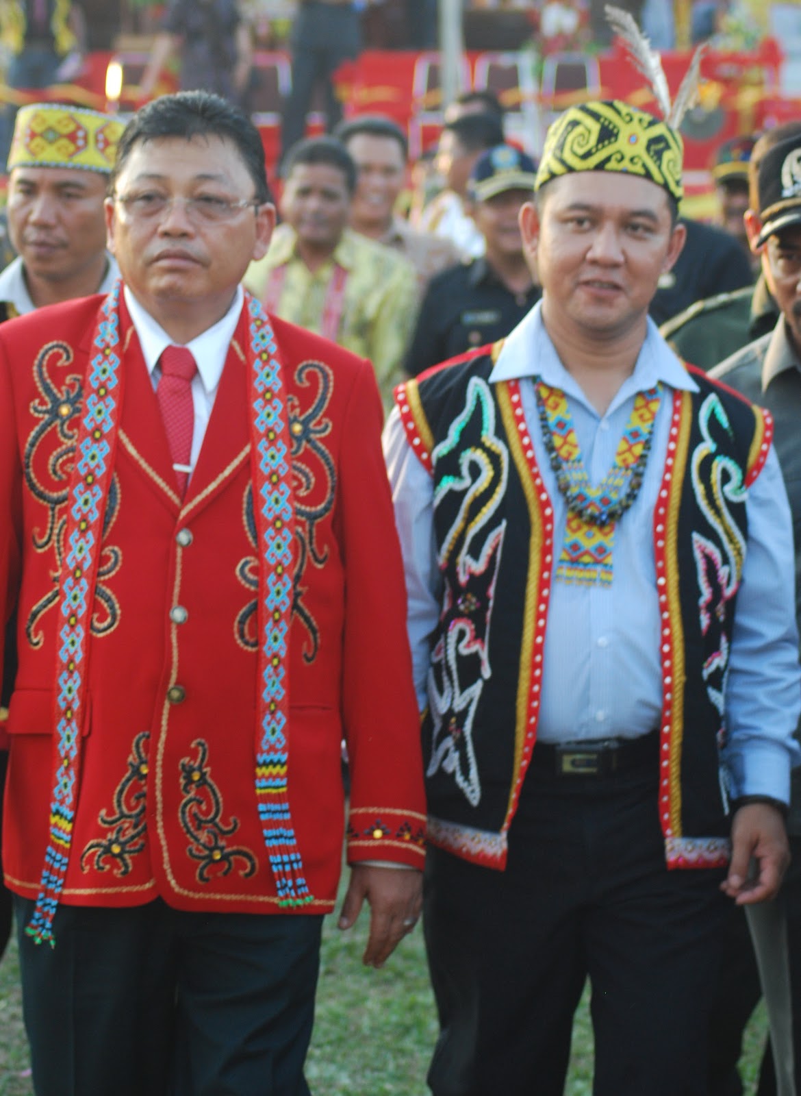 MICHELL EKO HARDIAN: Asal Usul Suku Dayak Kalimantan