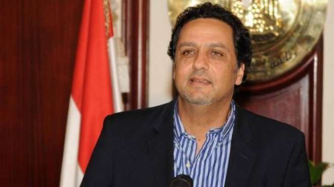 صائد الخلايا النائمة: د.حازم عبدالعظيم، الناشط السياسي