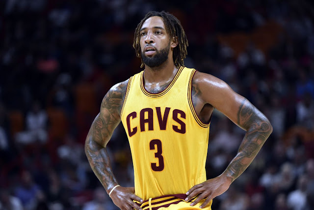Derrick Williams Menandatangani Kontrak di Cina Derrick Williams Menandatangani Kontrak di Cina
