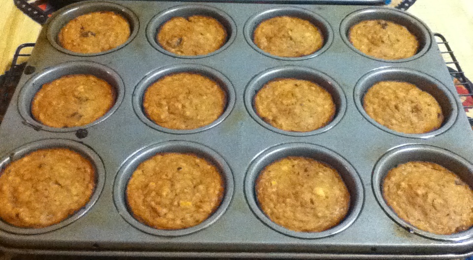 My Mad, Mad, Mad Gourmet Adventures Quinoa Applesauce Muffins