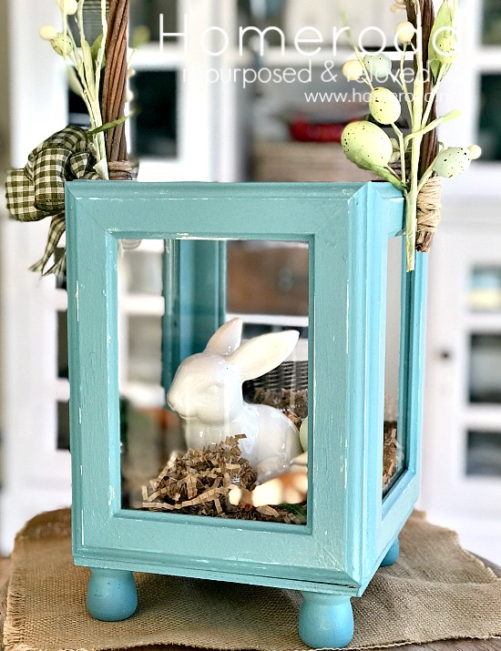 Blue frame basket with Easter bunny and handle