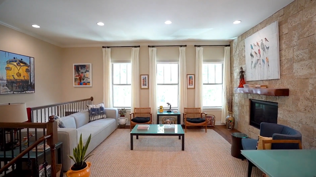22 Interior Design Photos vs. Tour 216 Adams St, Georgetown, TX