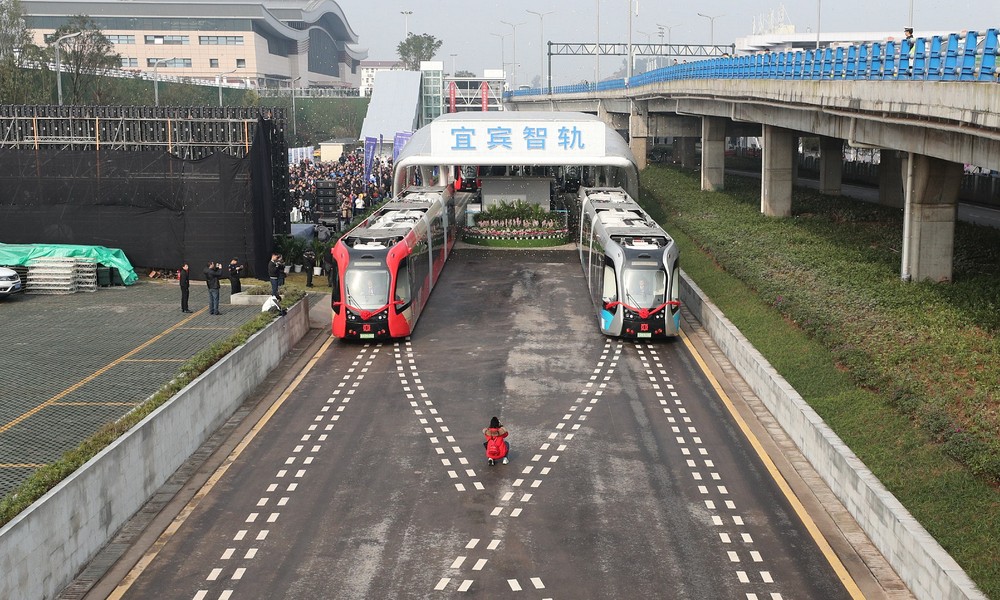 China’s Trackless Trains