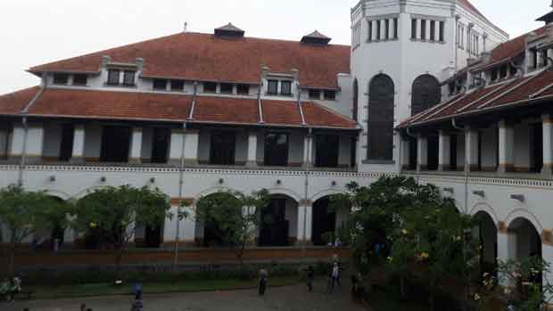 Lawang Sewu - Semarang Tempat Paling Angker di Indonesia