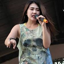 Lirik lagu Via Vallen - Secawan Madu Lirik lagu Via Vallen - Secawan Madu