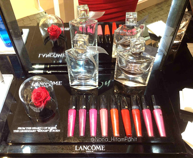Lancôme-Paris-L’Absolu-Velours 