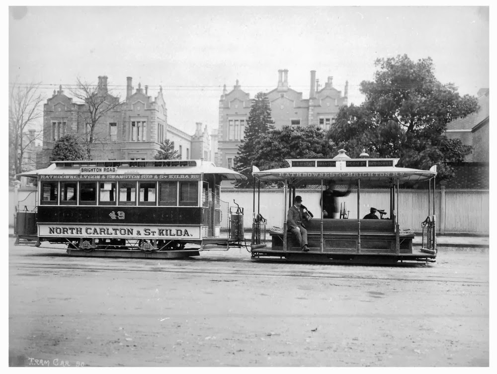 Cable Tram running on the St Kilda line. (1905)