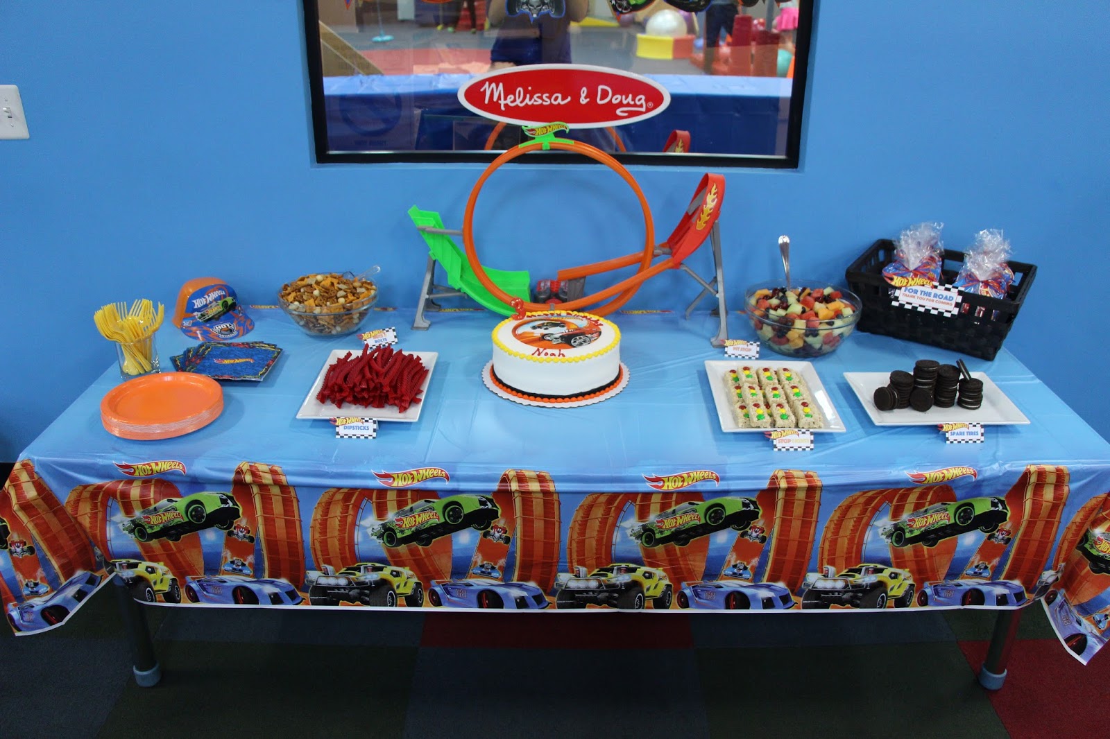 hot wheels table cover