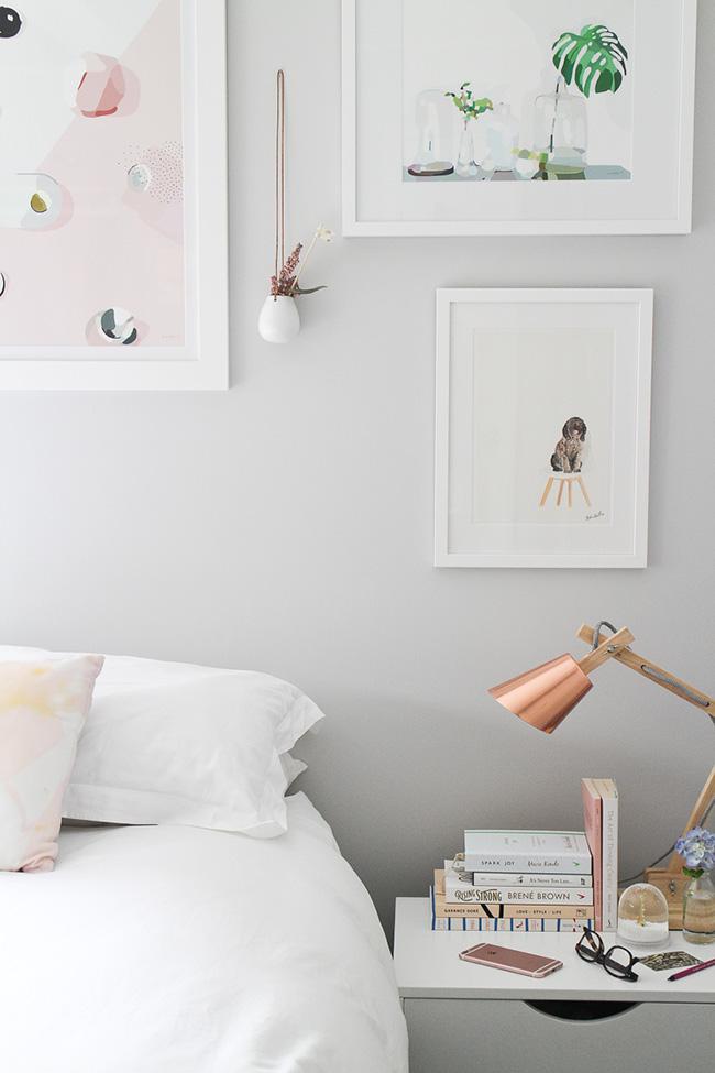 Una habitación femenina con vestidor low cost Una habitación femenina con vestidor low cost