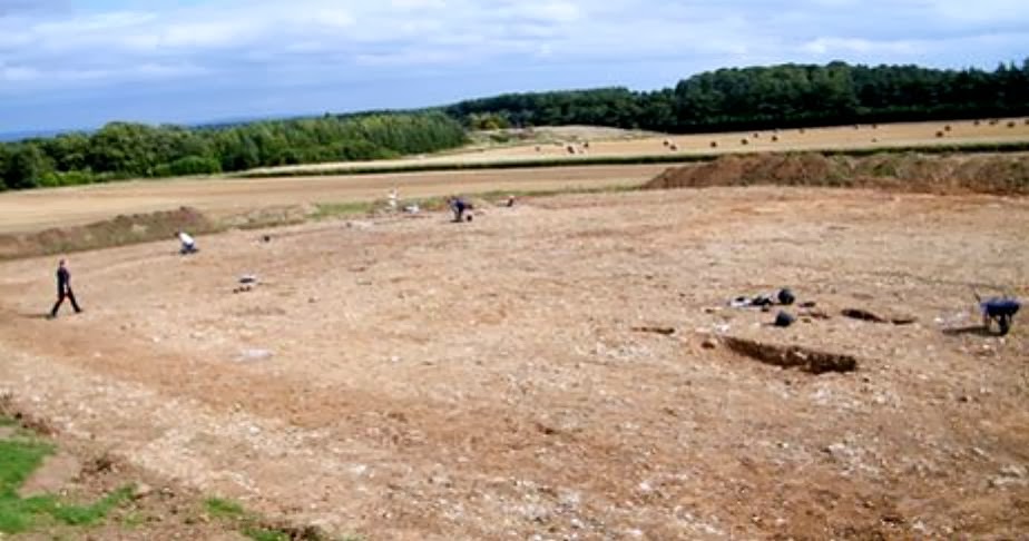 Iron Age camp unearthed at UK quarry - The Archaeology News Network