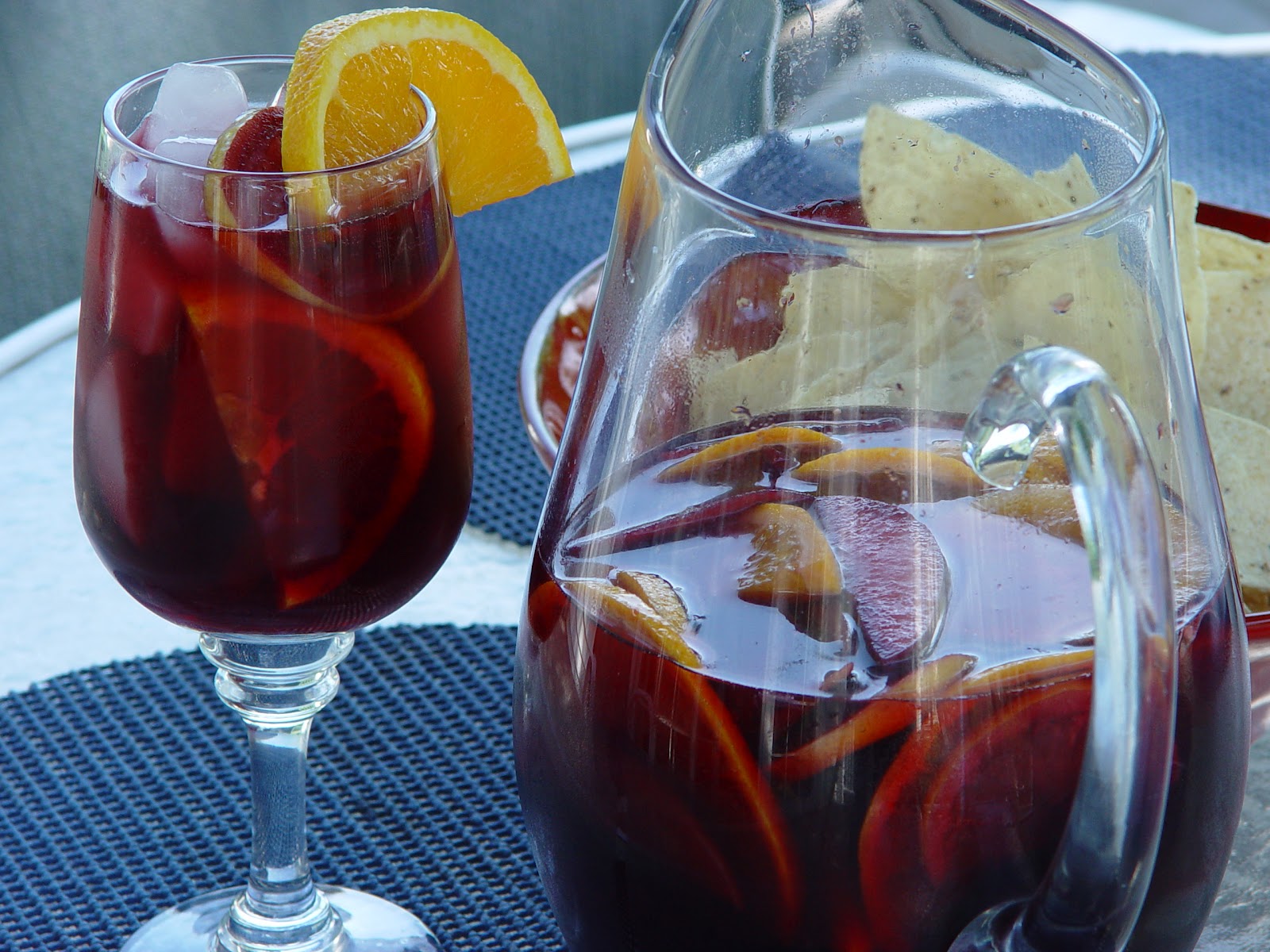 Everything Tasty from My Kitchen: Party Red Sangria
