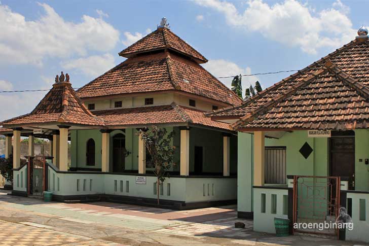 makam pangeran puger demaan kudus